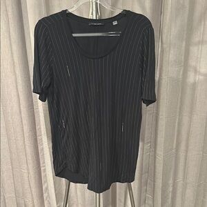 T Tahari Black Ribbed Short Sleeve T-Shirt